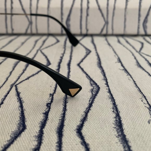 NIB- FENDI Retired Design Sunglasses 🕶️ - Picture 6 of 14